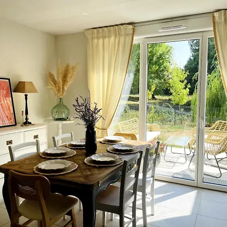 Charming House With Garden *